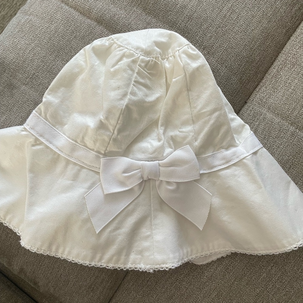 Janie and Jack Elegant White Kids Hat with Bow